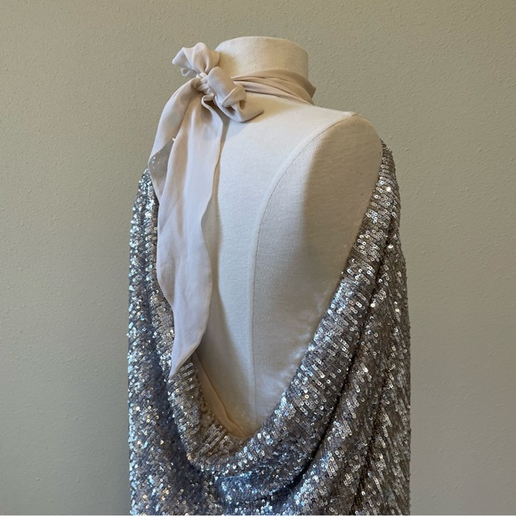 ❌SOLD❌Magda Butrym Sequin Silver Cape Blouse - Picture 6 of 10
